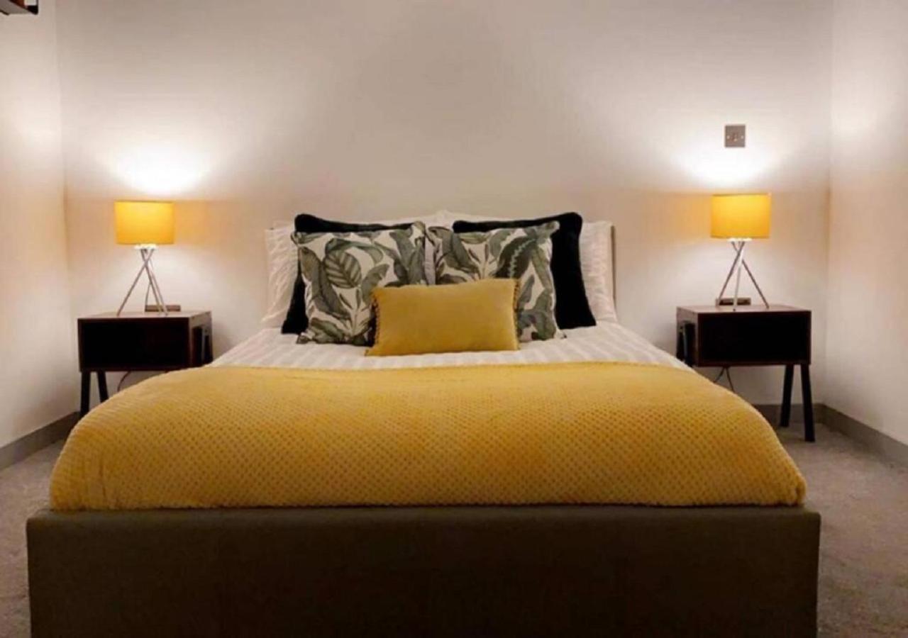 Doncaster City Centre Deluxe Whole Apartment Sleeps 4 D19 Exterior photo